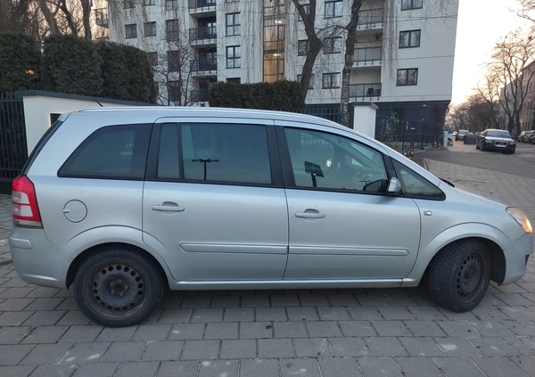 Opel Zafira cena 10500 przebieg: 217000, rok produkcji 2009 z Łódź małe 92